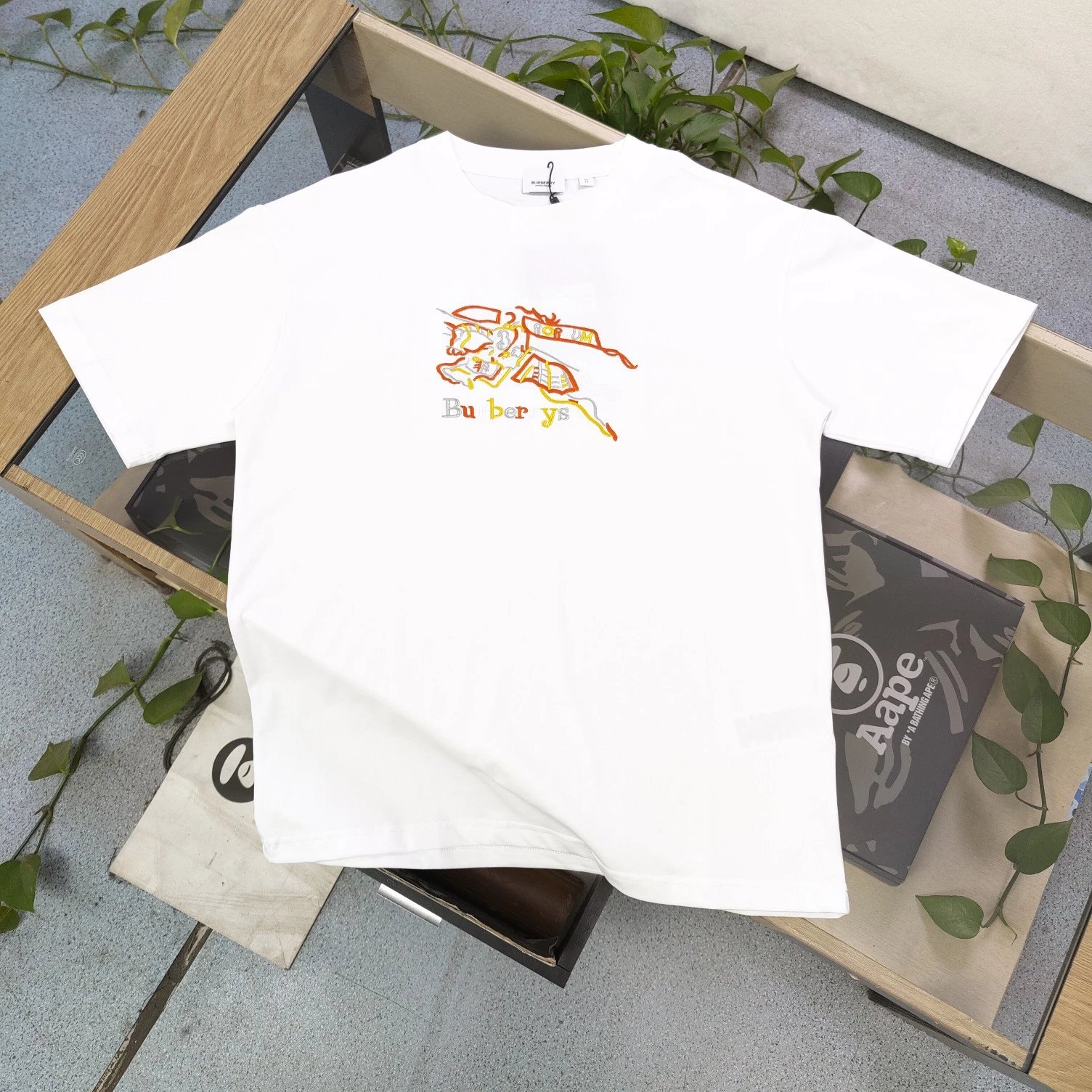 burberrys graphic white T-Shirt