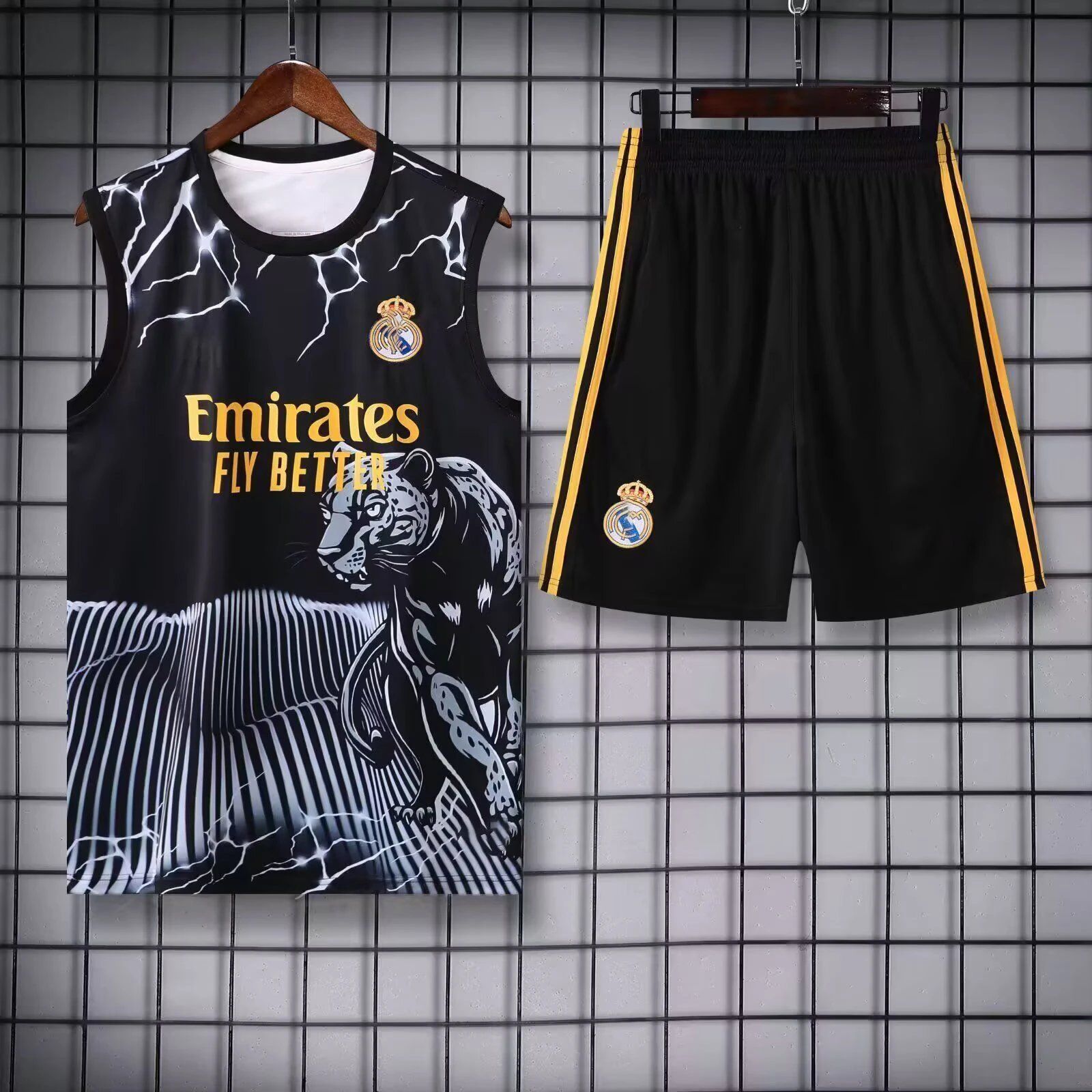 Real Madrid Basketball Set Black