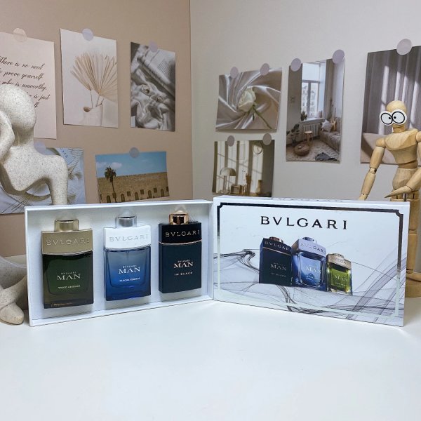 Bvlgari Bvlgari Man Fragrance Set Green, Blue, Black Mise