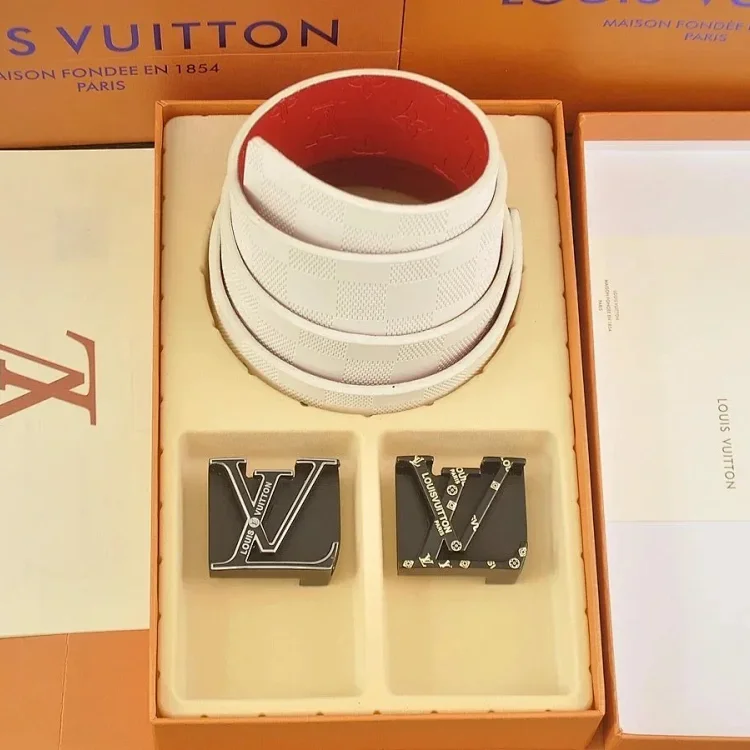 Louis Vuitton Belt & Buckles Set White and Gray, Mise