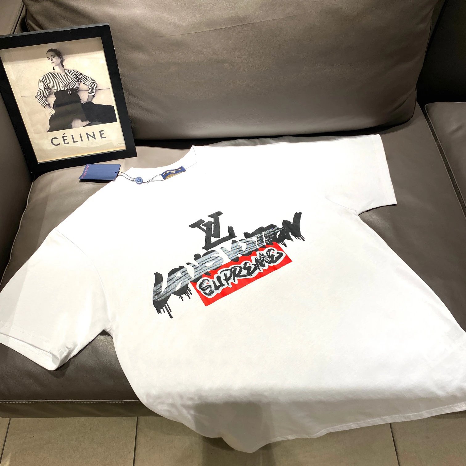 lv t-shirt in black and white, round neck, graffiti style with monogram for spring/summer, unisex