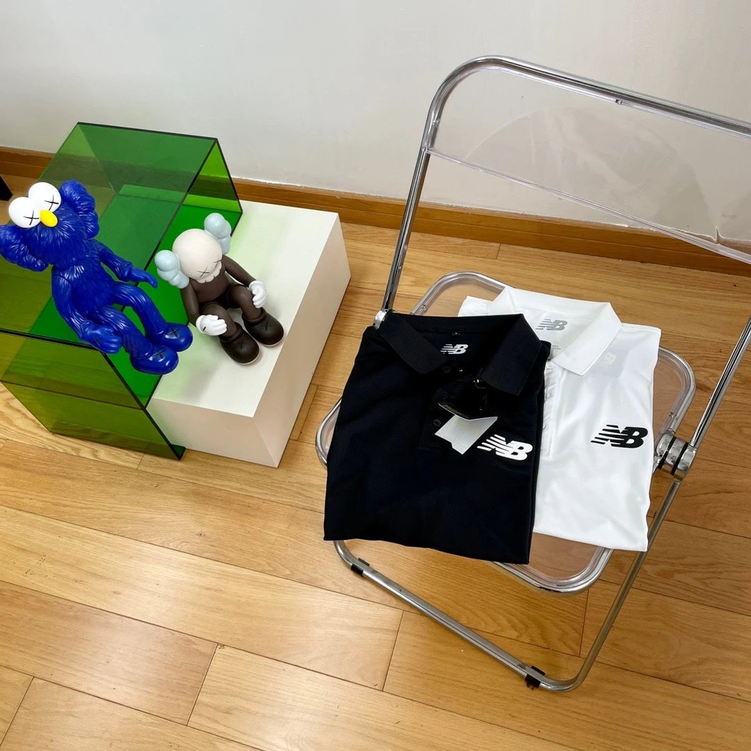 new balance polo shirt black & white T-Shirt