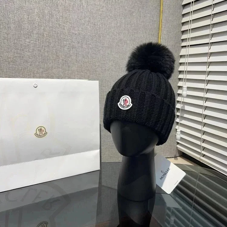 Moncler Knit Beanie Black Mise