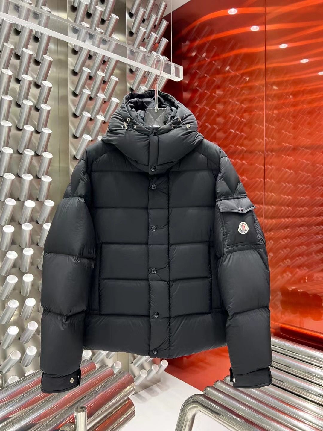 Moncler Vezere Cropped Parka – Misty Colorway