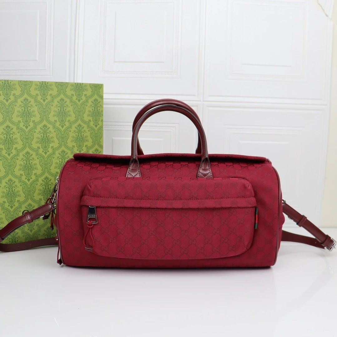 Gucci GG Supreme Duffle Bag Burgundy Mise