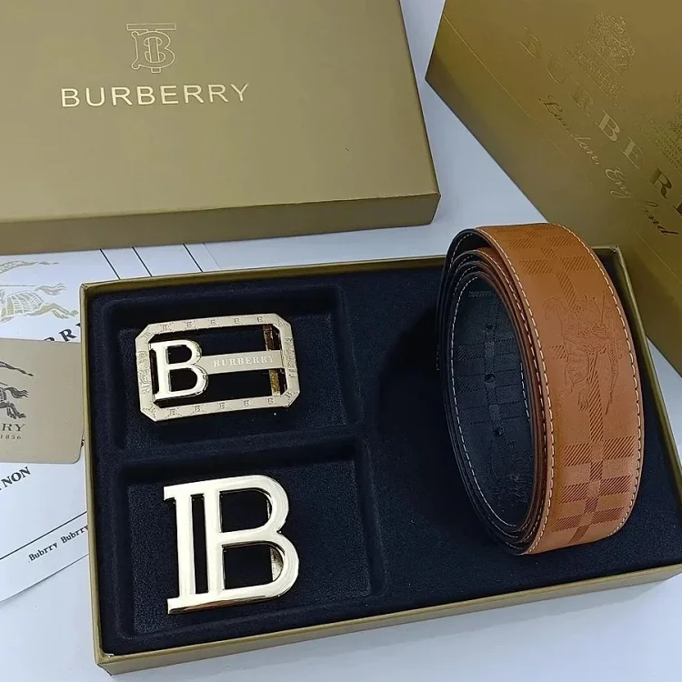 Burberry Belt and Buckles Set Brown Mise
