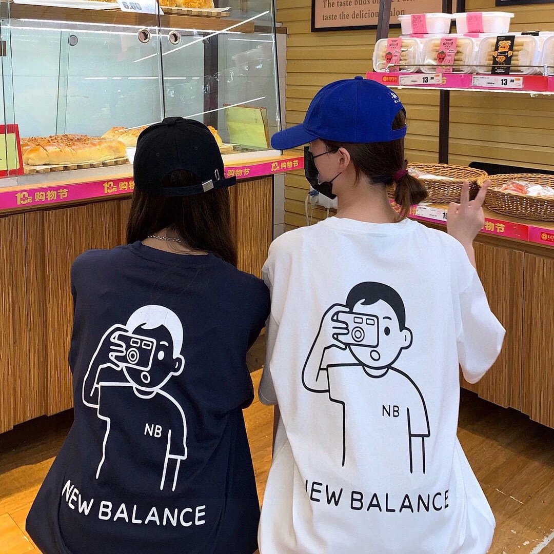 new balance graphic navy blue T-Shirt