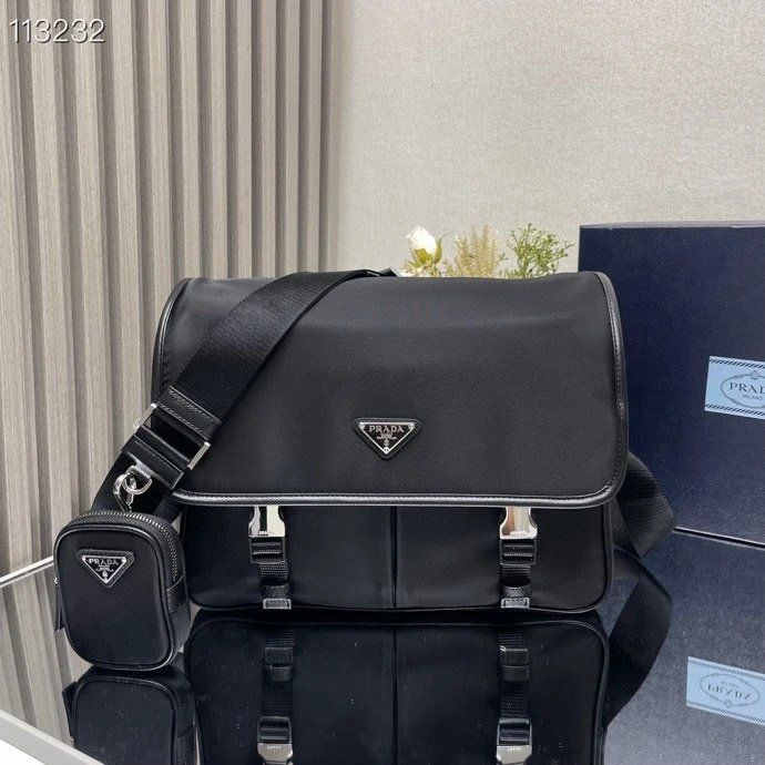 Prada Messenger Bag Black Mise